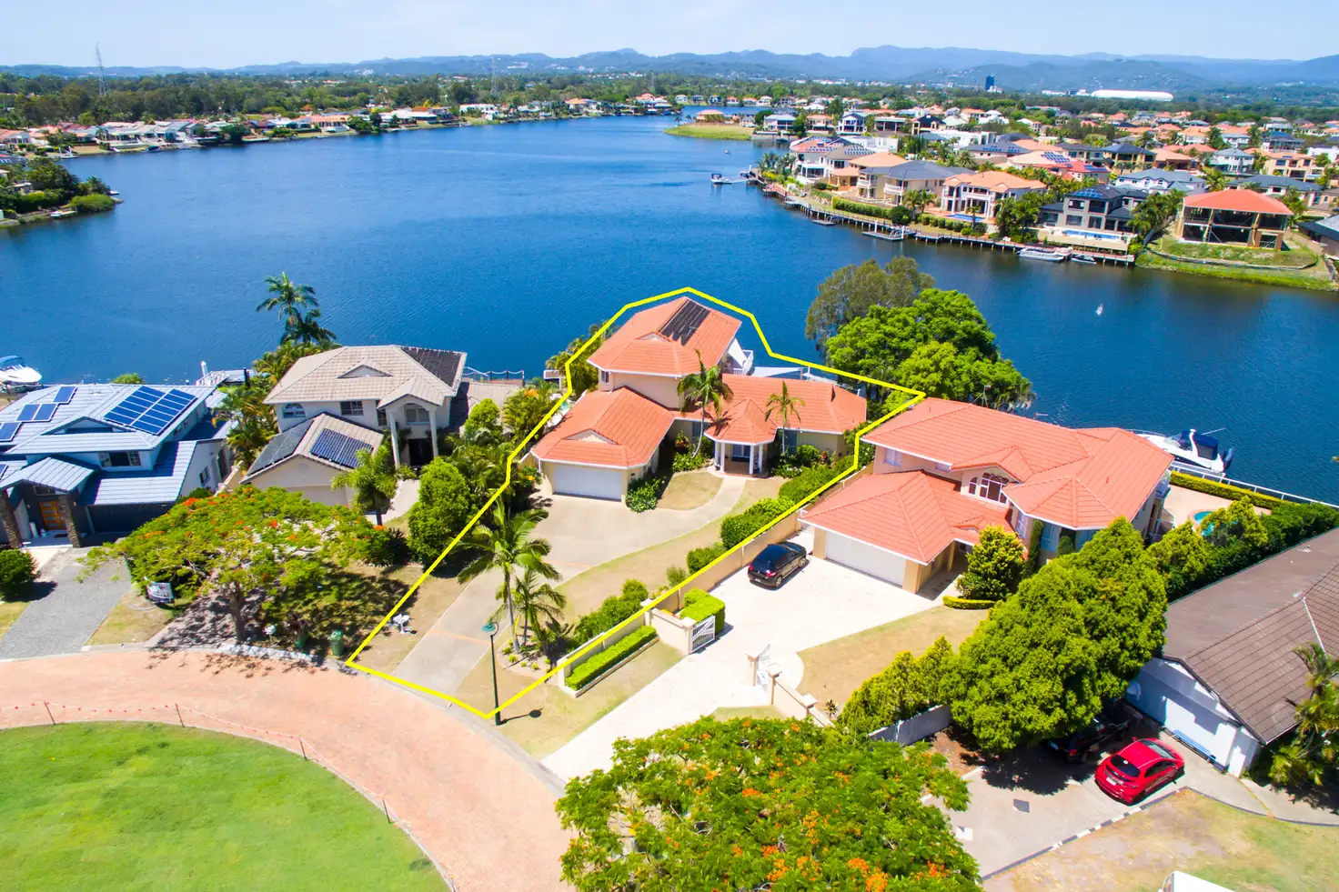 Main view of Homely house listing, 124 Port Jackson Boulevard, Clear Island Waters QLD 4226