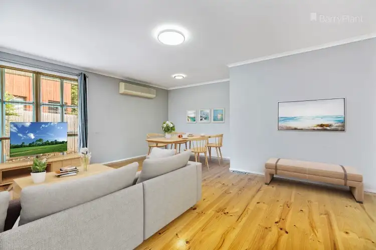 Second view of Homely house listing, 4 Victory Court, Narre Warren VIC 3805