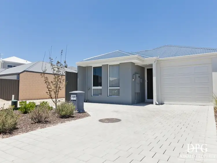 7 Castlereagh Way