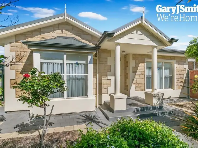 7 David Avenue