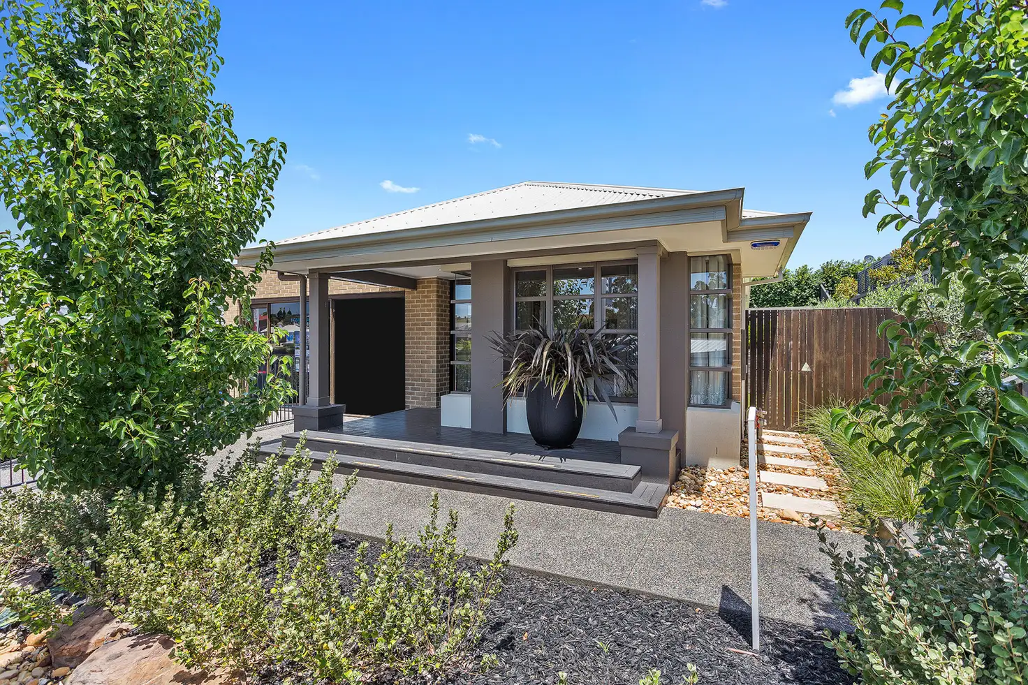 Main view of Homely house listing, 5 Hillgrove Close, Warragul VIC 3820
