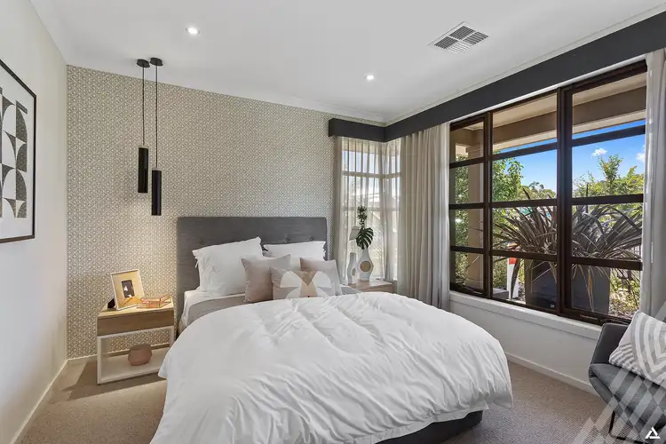 Second view of Homely house listing, 5 Hillgrove Close, Warragul VIC 3820