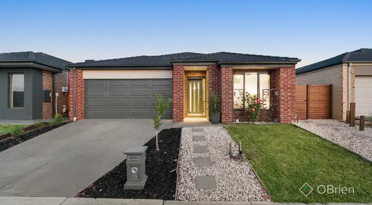 93 Selandra Boulevard, Clyde North VIC 3978