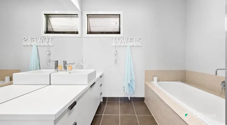 Third view of Homely house listing, 5 Niblick Circuit, Sandhurst VIC 3977