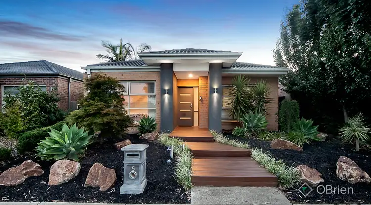 5 Prosperity Avenue, Cranbourne North VIC 3977