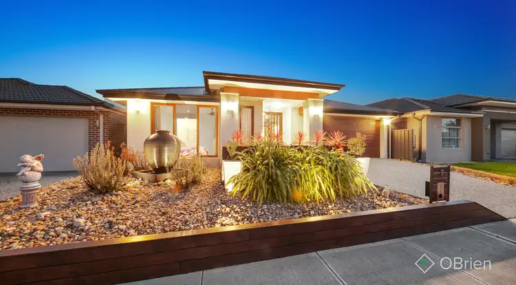 7 Zeus Avenue, Cranbourne West VIC 3977
