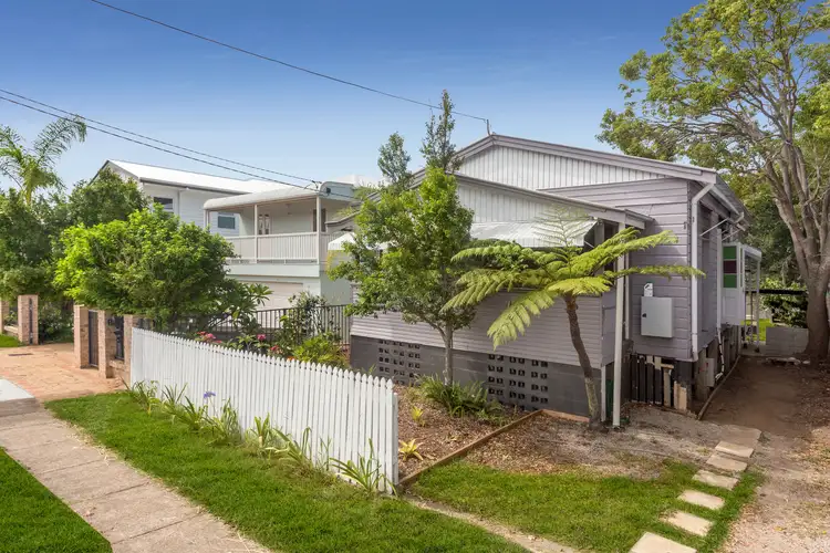 104 Stratton Terrace, Manly QLD 4179