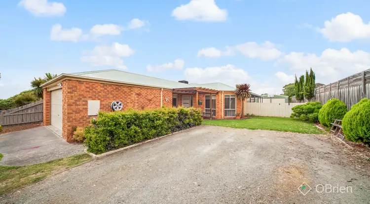 10 Isis Place, Hastings VIC 3915