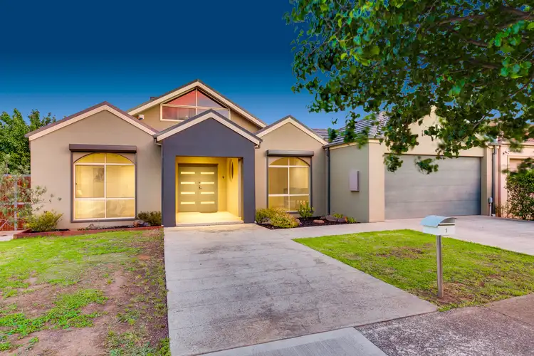 1 Brighton Place, Taylors Hill VIC 3037