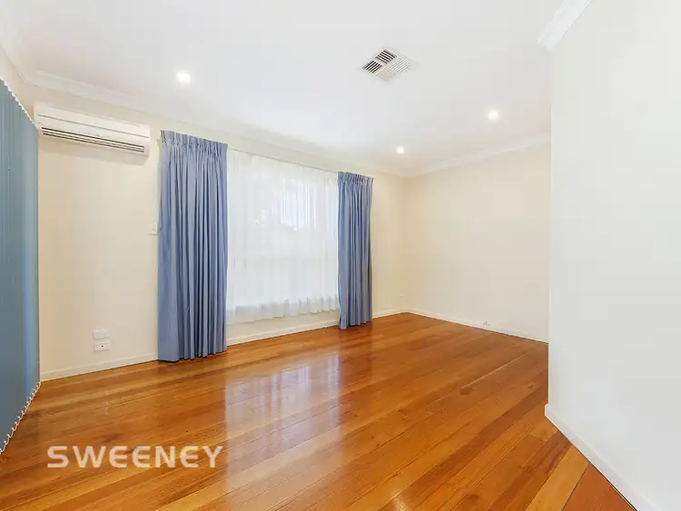 Fifth view of Homely house listing, 2 Diss Court, St Albans VIC 3021