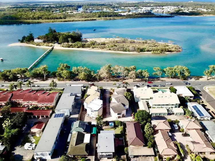 34 Broadwater Avenue, Maroochydore QLD 4558