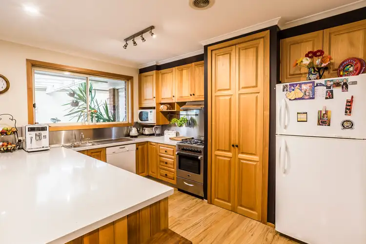 Second view of Homely house listing, 8 Oscar Place, Echuca VIC 3564