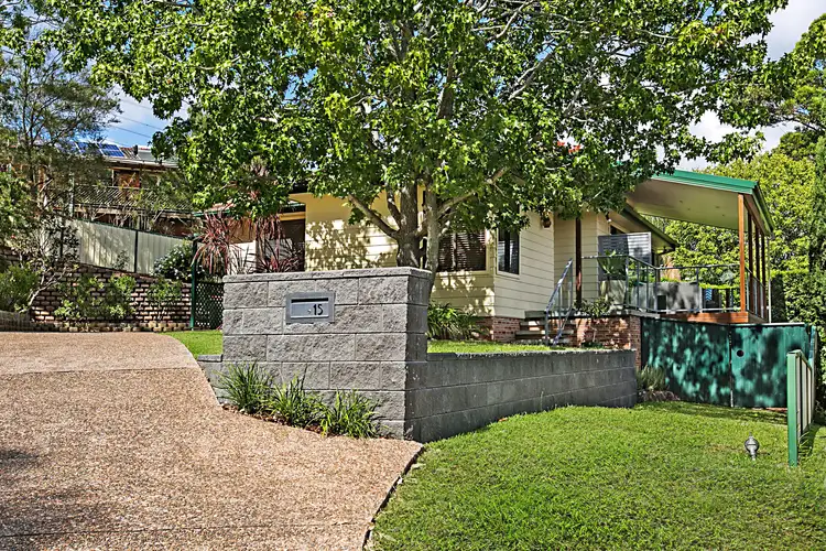 15 Logan Close, Macquarie Hills NSW 2285
