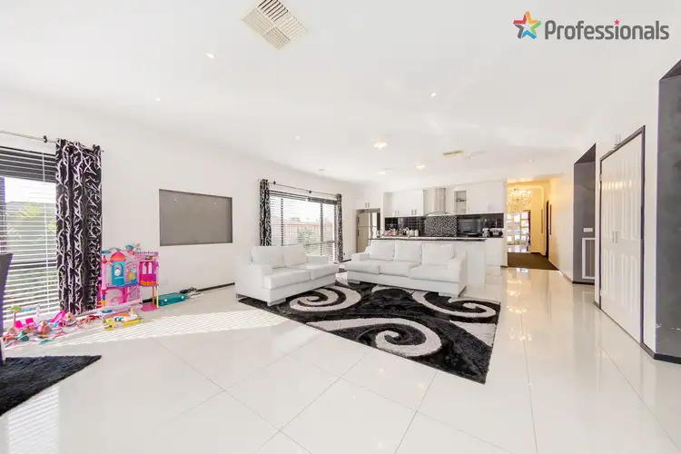 Second view of Homely house listing, 2 Springlands Crescent, Plumpton VIC 3335