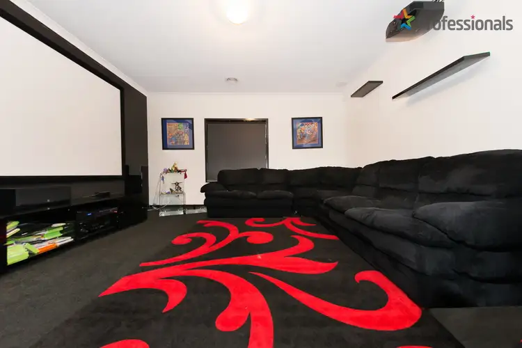 Fifth view of Homely house listing, 2 Springlands Crescent, Plumpton VIC 3335
