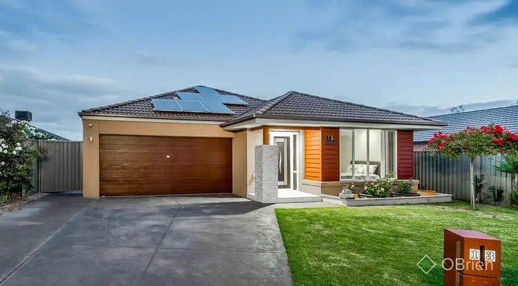 13 Pipetrack Circuit, Cranbourne East VIC 3977
