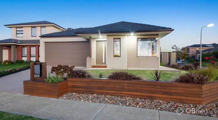 50 Mackillop Way, Clyde North VIC 3978