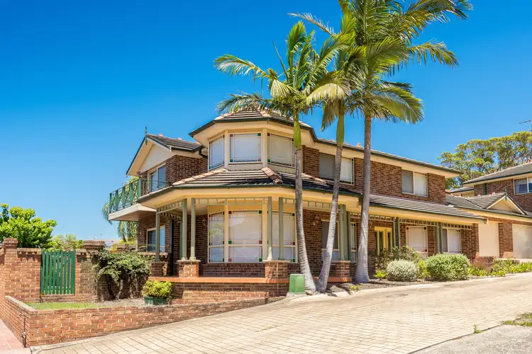 2/232 Attunga Road, Yowie Bay NSW 2228