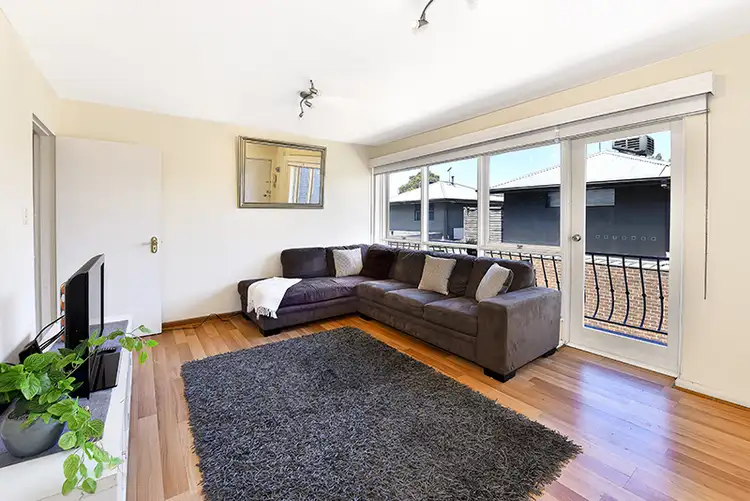 Main view of Homely unit listing, 5/560 Pascoe Vale Road, Pascoe Vale VIC 3044