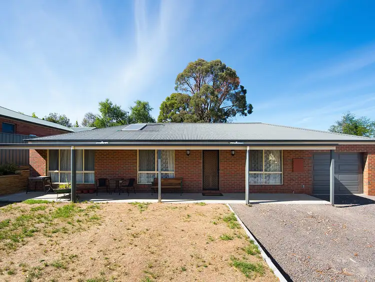 16 Pleasant Street, Castlemaine VIC 3450