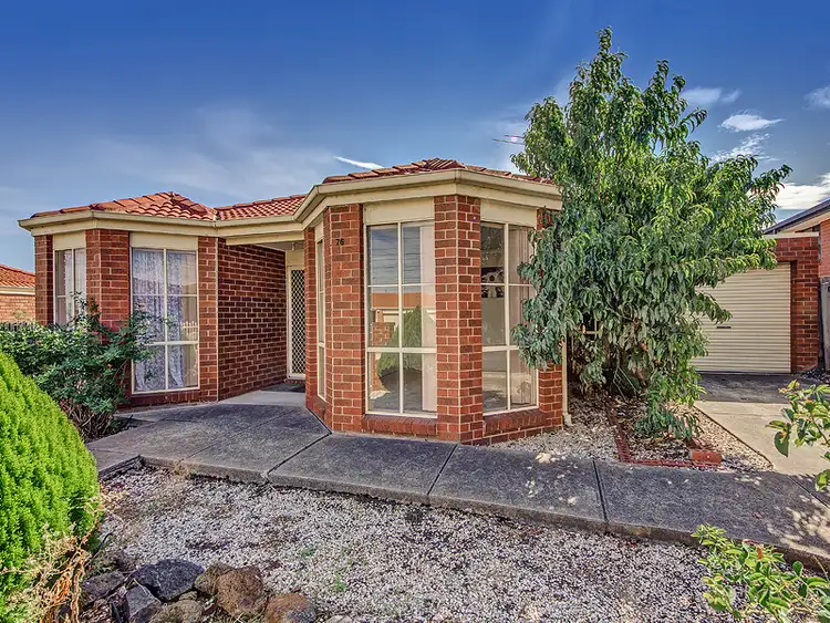76 Moonstone Circuit, St Albans VIC 3021