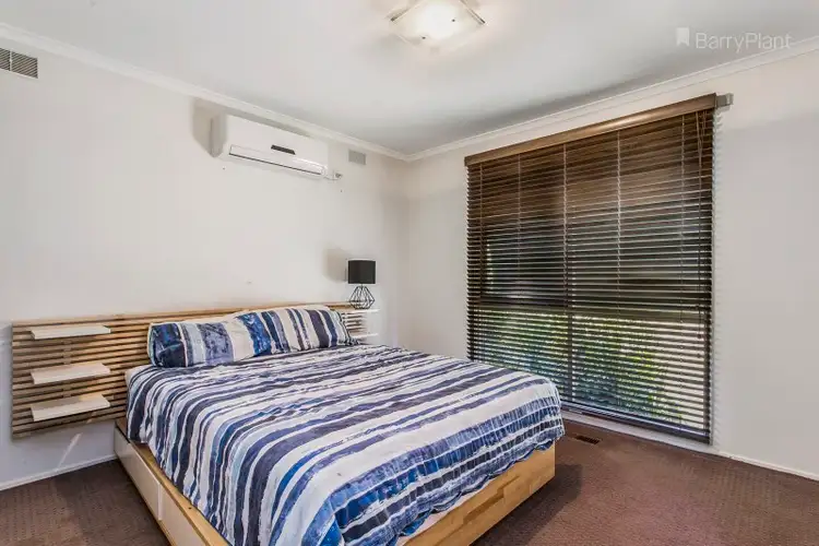 Fourth view of Homely house listing, 1 Ravensthorpe Crescent, Narre Warren VIC 3805