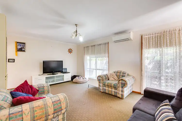 Second view of Homely house listing, 5 Somerton Court, Bacchus Marsh VIC 3340