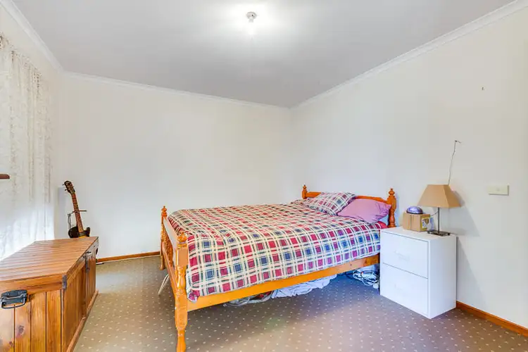 Sixth view of Homely house listing, 5 Somerton Court, Bacchus Marsh VIC 3340