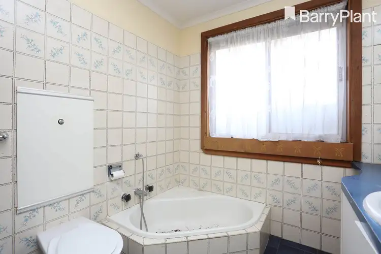 Fifth view of Homely house listing, 7 Rosebud Crescent, Broadmeadows VIC 3047