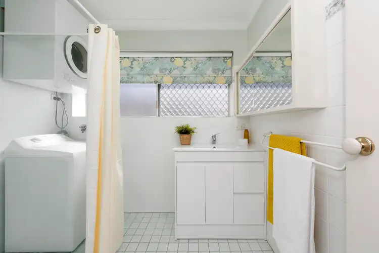 Fifth view of Homely unit listing, 5/81 Kitchener Street, Coorparoo QLD 4151