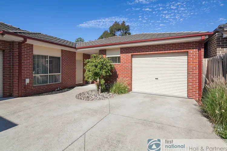 Main view of Homely unit listing, 2/16 Roberts Road, Cranbourne VIC 3977
