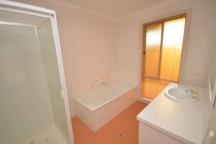 Seventh view of Homely unit listing, 1/52 Lawson Drive, Moama NSW 2731