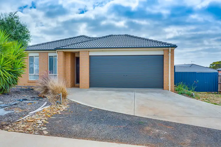 2 Fourth Mews, Bacchus Marsh VIC 3340