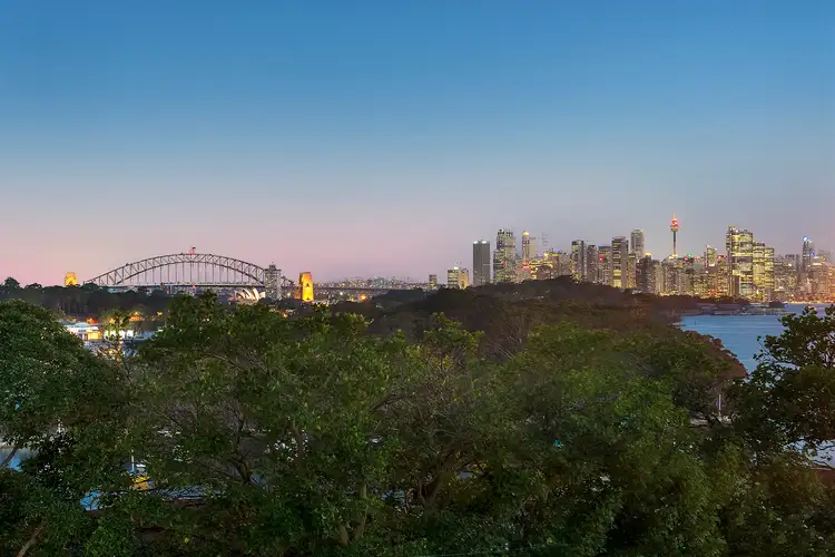 13/4 Landenburg Place, Greenwich NSW 2065