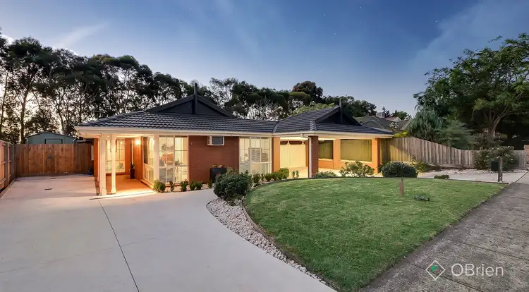 49 Hedgeley Drive, Berwick VIC 3806