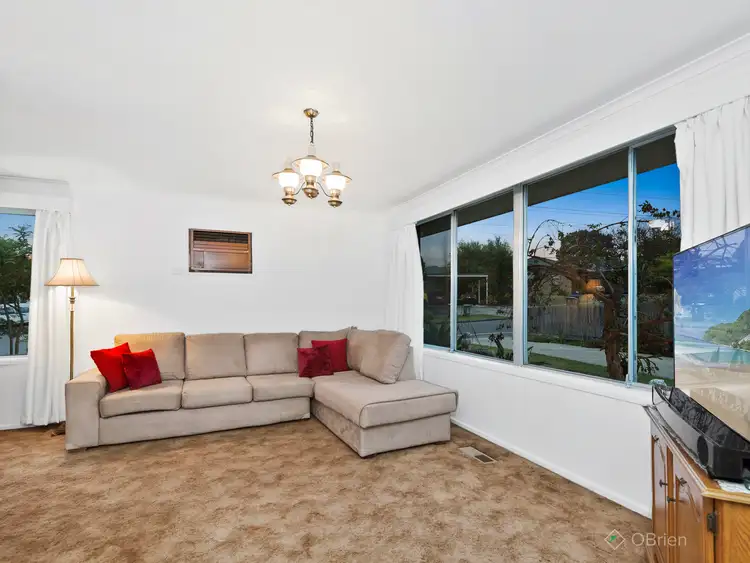 Fourth view of Homely house listing, 1 Ardea Court, Endeavour Hills VIC 3802