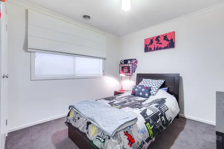 Fifth view of Homely house listing, 8 Nebula Court, Kealba VIC 3021
