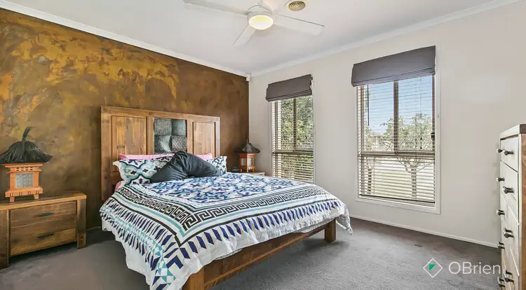 Sixth view of Homely house listing, 19 Vivi Court, Skye VIC 3977