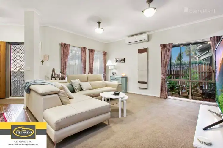 Second view of Homely house listing, 18 Garnet Close, Narre Warren VIC 3805