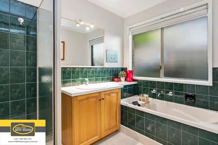 Fourth view of Homely house listing, 18 Garnet Close, Narre Warren VIC 3805