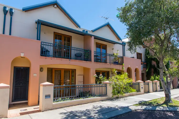 Second view of Homely house listing, 5/9 Swan Street, North Fremantle WA 6159