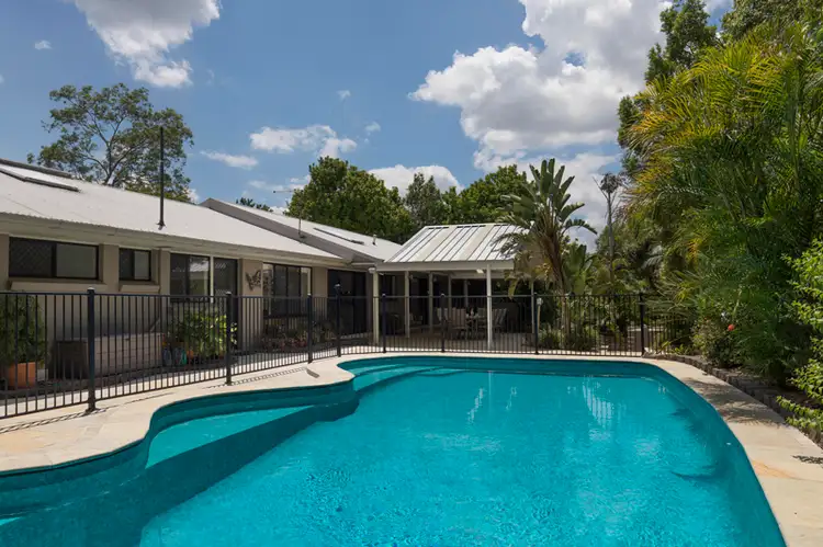 42 Limosa Street, Bellbowrie QLD 4070