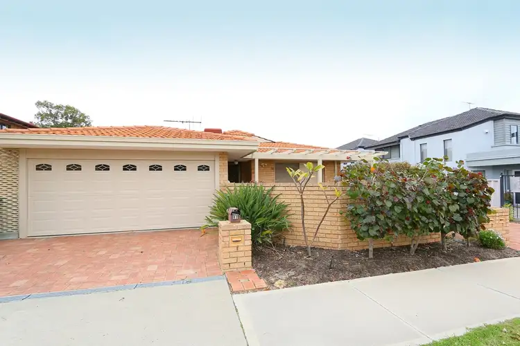 1/83 South Terrace, Como WA 6152