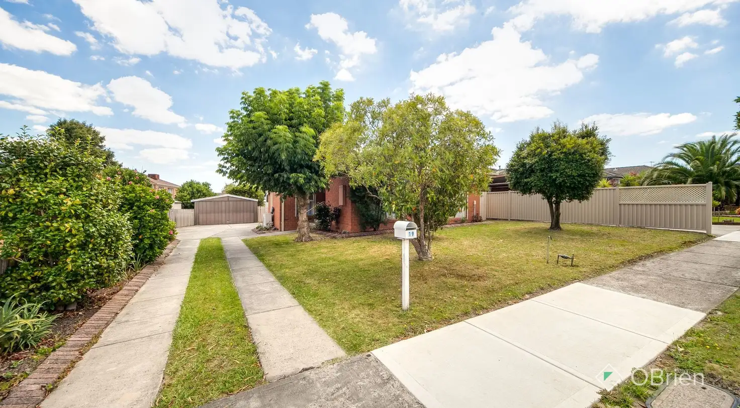 Main view of Homely house listing, 19 Rosemont Drive, Narre Warren VIC 3805