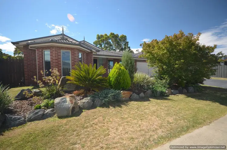 87 Gatehouse Drive, Eastwood VIC 3875