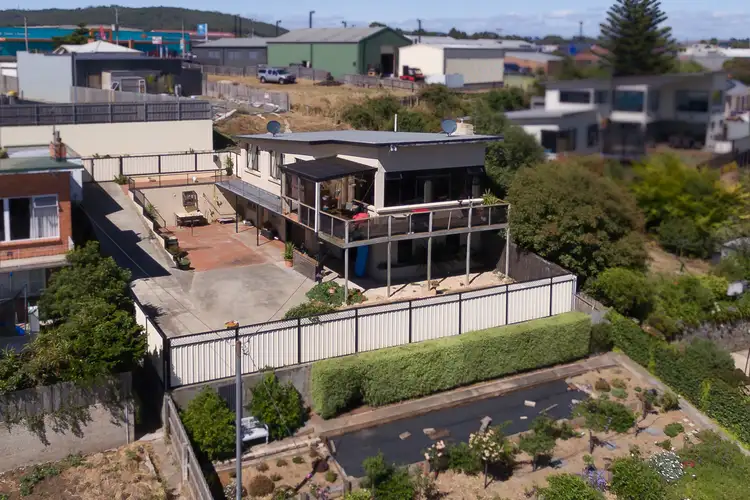 185 Steele Street, Devonport TAS 7310