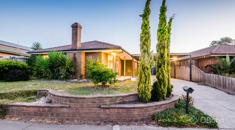 64 Elizabeth Street, Cranbourne North VIC 3977