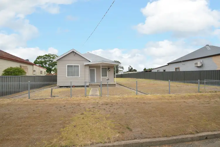 28 Second Street, Weston NSW 2326