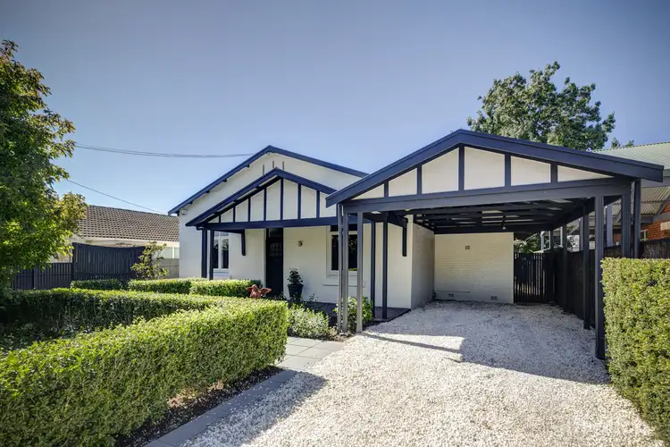 11 North Parade, Kingswood SA 5062