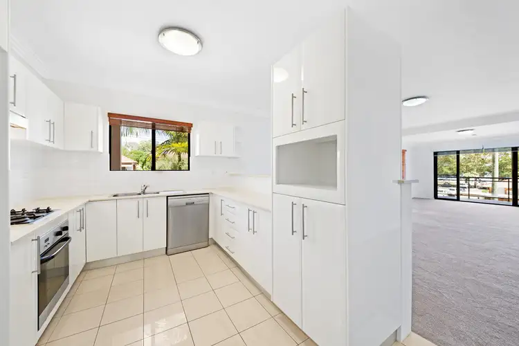 Fifth view of Homely unit listing, 1/1 Lynn Avenue, Point Frederick NSW 2250